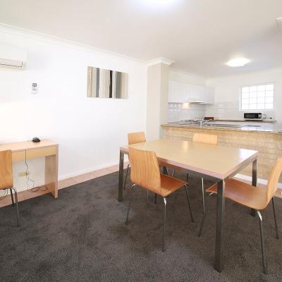 Hillarys 2 Bed Ocean View 1200px 11