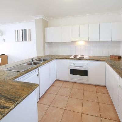 Hillarys 2 Bed Ocean View 1200px 12