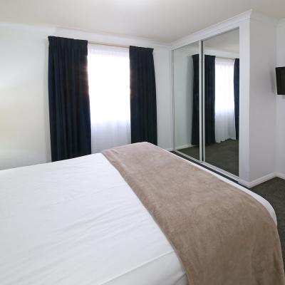 Hillarys 2 Bed Ocean View 1200px 14