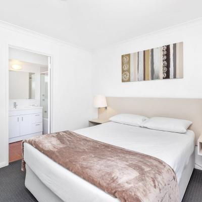 Hillarys 3 Bed 1st Floor Pool View 1200px07