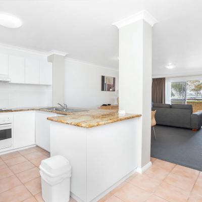 Nautica 2 Bed Deluxe 1 2 Floor 1200px 01